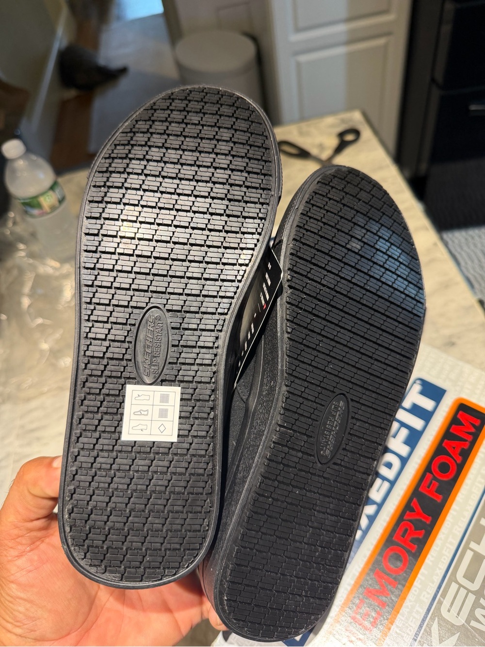 Skechers women Black Low-Top Canvas Sneakers slip resistant electrical hazard ⚠️ - Picture 5 of 8